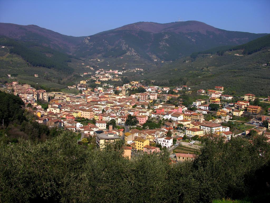 Camere Zimmer Rooms San Francesco Buti Exterior photo